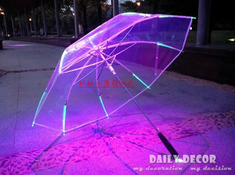ο LED   /   Ȯ   Un paraguas Led O Guarda - Chuva de Luz
